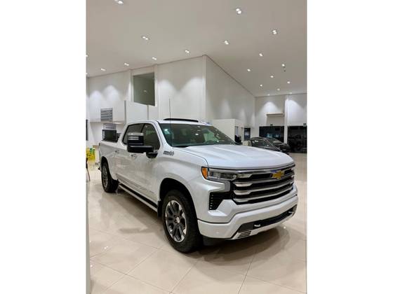 CHEVROLET SILVERADO 5.3 V8 GASOLINA 1500 HIGH COUNTRY 4X4 AUTOMÁTICO